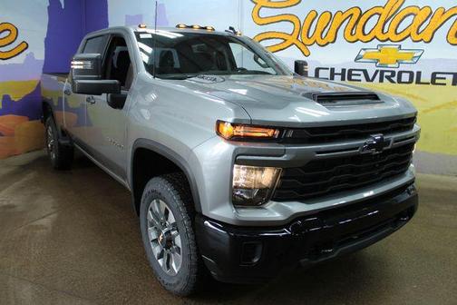 Sterling Gray Metallic 2026 Chevrolet Silverado 2500 Custom