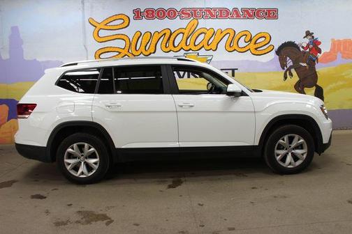 Pure White 2018 Volkswagen Atlas 3.6L SE w/Technology