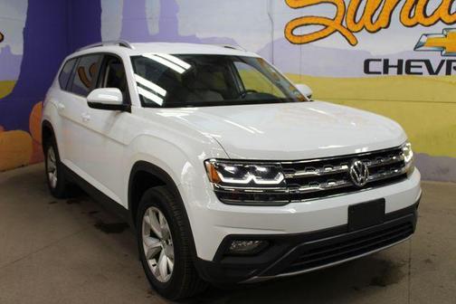 Pure White 2018 Volkswagen Atlas 3.6L SE w/Technology