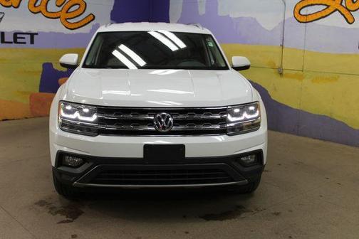 Pure White 2018 Volkswagen Atlas 3.6L SE w/Technology