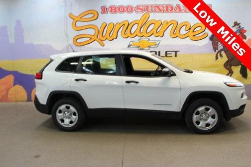 2016 Jeep Cherokee Sport