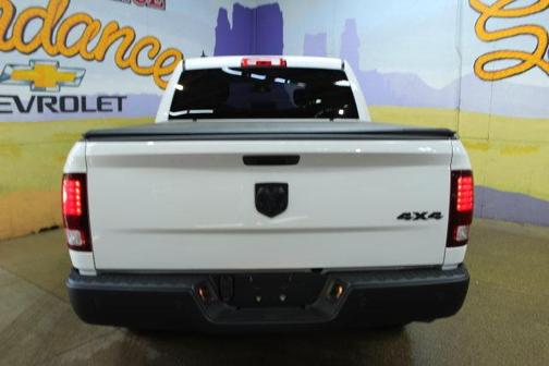 Bright White Clearcoat 2022 RAM 1500 Classic SLT