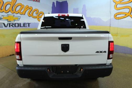 Bright White Clearcoat 2022 RAM 1500 Classic SLT