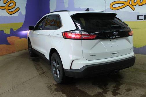 Oxford White 2022 Ford Edge SEL