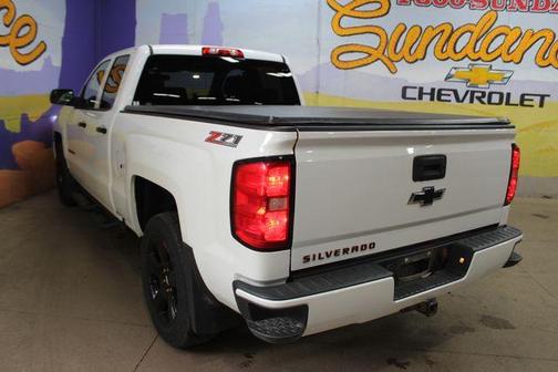 Summit White 2017 Chevrolet Silverado 1500 LT