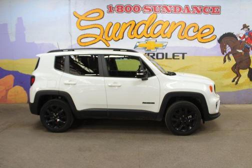 Alpine White Clearcoat 2023 Jeep Renegade Altitude