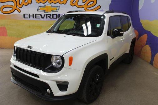 Alpine White Clearcoat 2023 Jeep Renegade Altitude