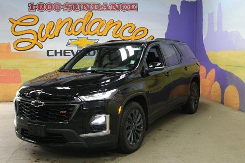 Mosaic Black Metallic 2022 Chevrolet Traverse RS