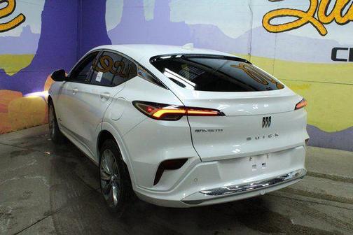 White Frost Tri-Coat 2025 Buick Envista AVENIR