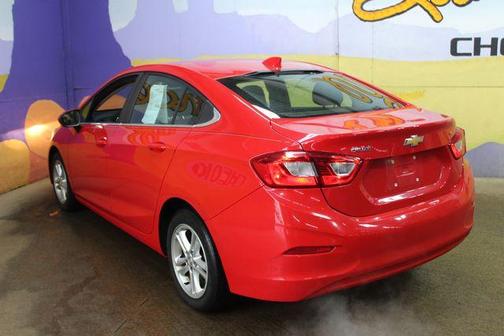 Red 2017 Chevrolet Cruze LT