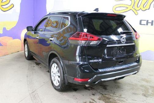 Magnetic Black 2018 Nissan Rogue SV