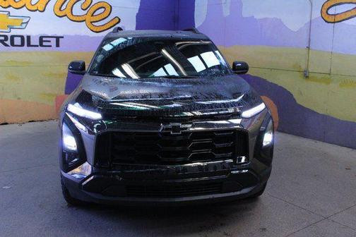 Mosaic Black Metallic 2026 Chevrolet Equinox ACTIV