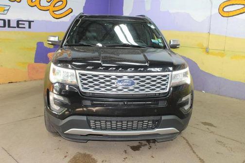 Shadow Black 2017 Ford Explorer Platinum