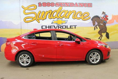 Red 2019 Chevrolet Cruze LT