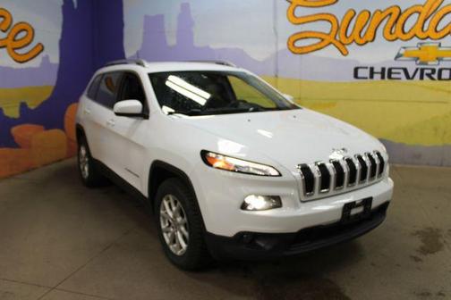 Bright White Clearcoat 2018 Jeep Cherokee Latitude