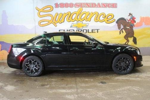 2022 Chrysler 300 Touring L