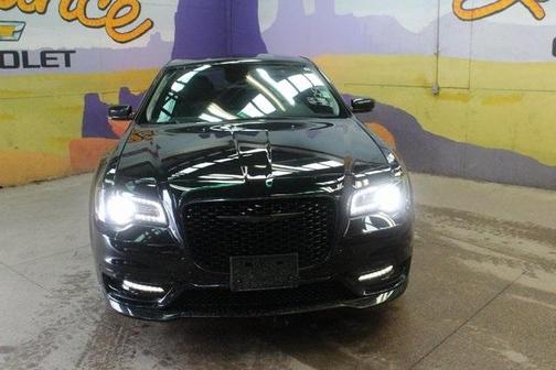 2022 Chrysler 300 Touring L