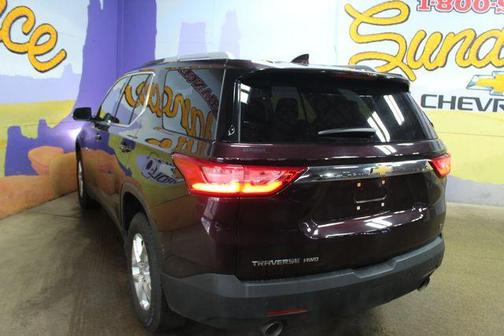 Black Currant Metallic 2018 Chevrolet Traverse LT Cloth
