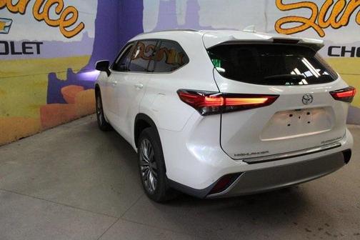 2020 Toyota Highlander Platinum