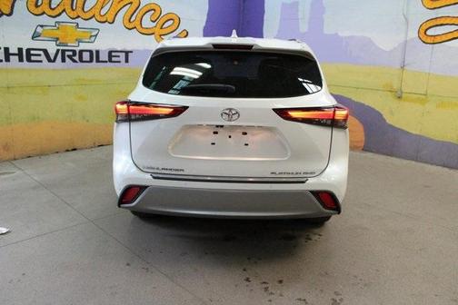 2020 Toyota Highlander Platinum