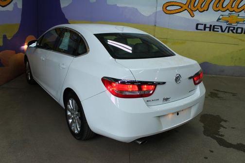 Summit White 2017 Buick Verano Base