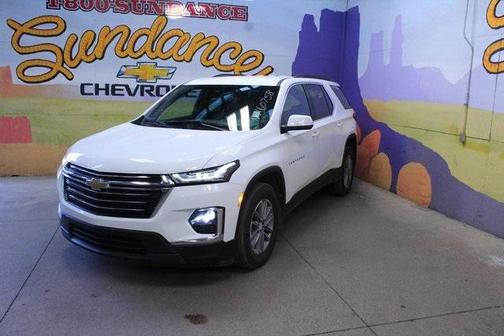 2022 Chevrolet Traverse LT Cloth