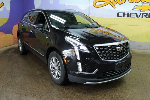 Stellar Black Metallic 2022 Cadillac XT5 Premium Luxury