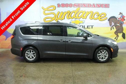 2021 Chrysler Pacifica Touring-L