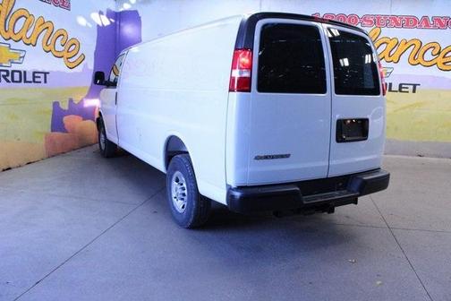 2025 Chevrolet Express 3500 Work Van