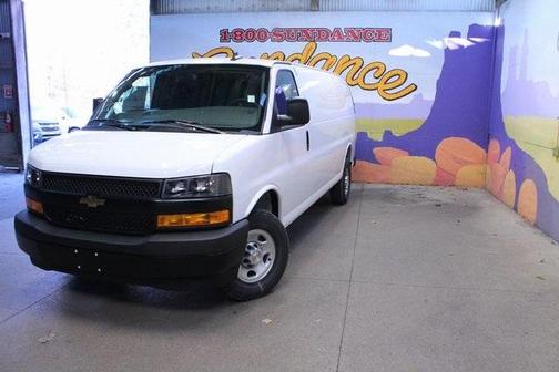 2025 Chevrolet Express 3500 Work Van