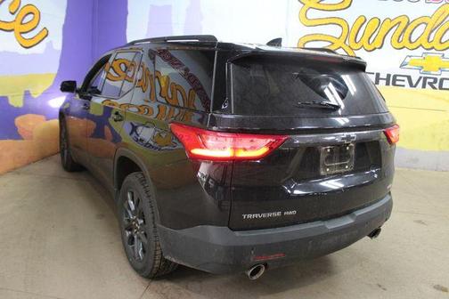 Mosaic Black Metallic 2020 Chevrolet Traverse RS