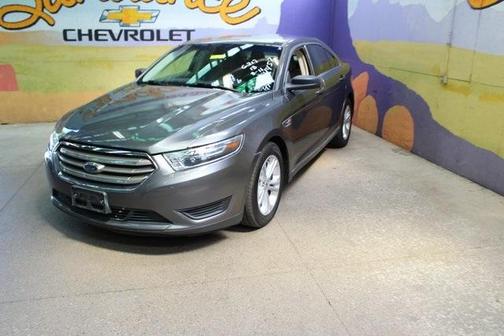 2018 Ford Taurus SE