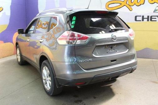 2016 Nissan Rogue SV