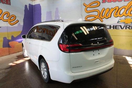 2021 Chrysler Pacifica Touring-L