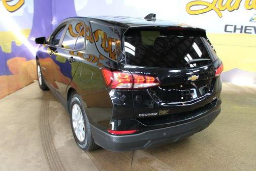Mosaic Black Metallic 2023 Chevrolet Equinox LS