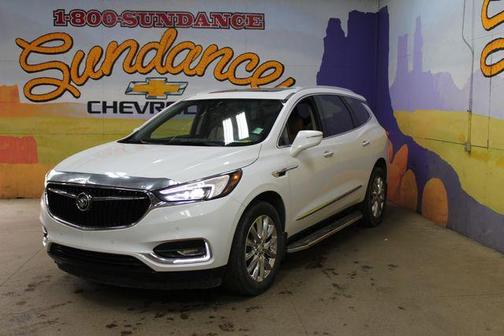 White 2019 Buick Enclave Premium