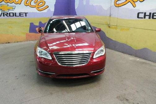 2013 Chrysler 200 Touring