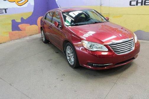 2013 Chrysler 200 Touring