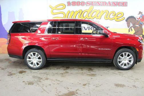Cherry Red Tintcoat 2022 Chevrolet Suburban High Country