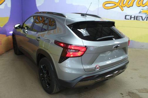Sterling Gray Metallic 2024 Chevrolet Trax ACTIV