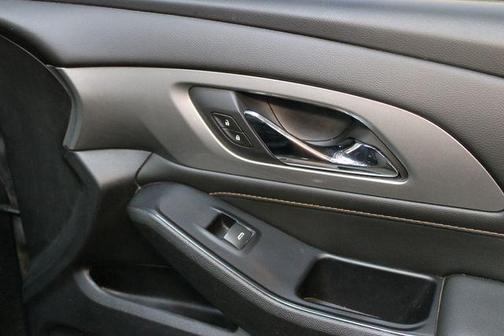 Graphite Metallic 2019 Chevrolet Traverse LT Cloth