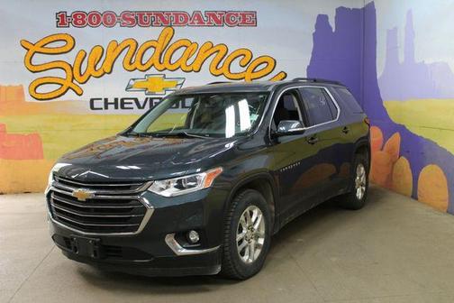 Graphite Metallic 2019 Chevrolet Traverse LT Cloth