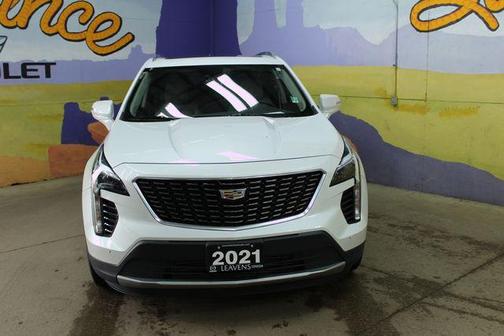 Crystal White Tri-Coat 2021 Cadillac XT4 Premium Luxury