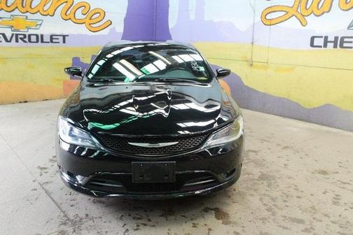 2016 Chrysler 200 S