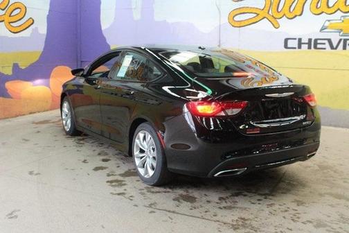 2016 Chrysler 200 S