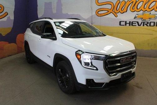 2024 GMC Terrain AT4