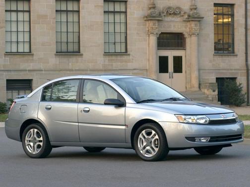 2004 Saturn Ion 3