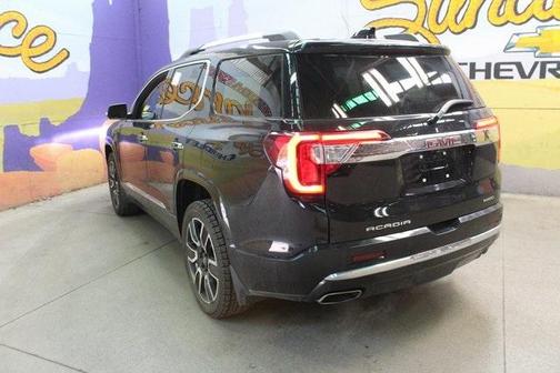2020 GMC Acadia Denali