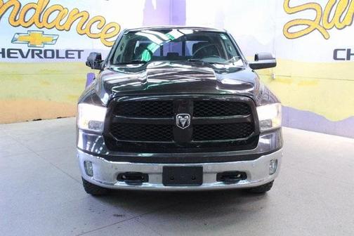 2016 RAM 1500 SLT