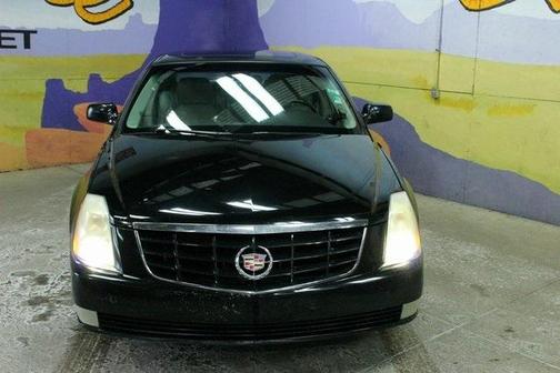 2010 Cadillac DTS Base